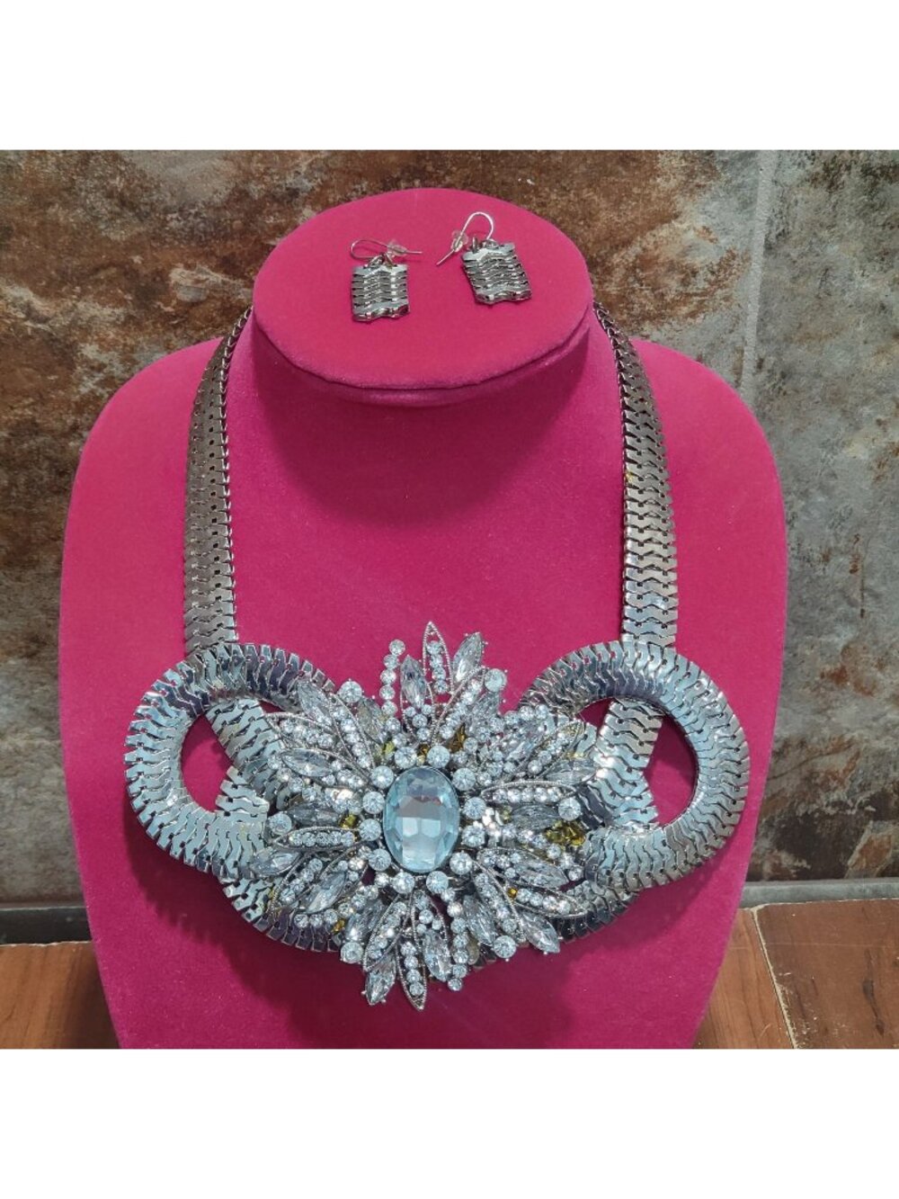 Lucia Fashion Jewelry Set Silver Tone Chunky Chain Statement Starburst Necklace